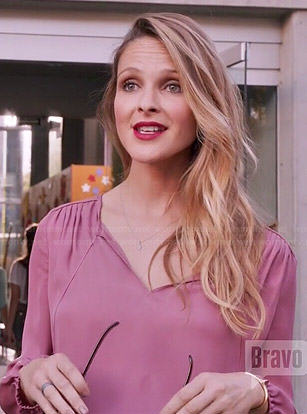 Phoebe's pink long sleeved blouse on Girlfriends Guide to Divorce