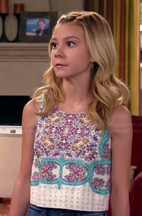 Avery's white patterned sleeveless top on Dog with a Blog