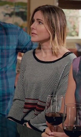 Ellie's diagonal striped sweater on Cougar Town
