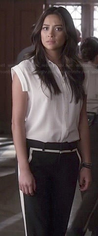 Emily's white sleeveless shirt and black and white trousers on Pretty Little Liars