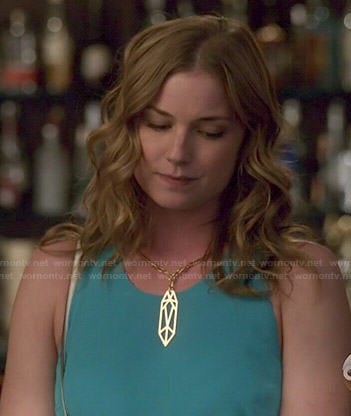 Emily's turquoise blue top on Revenge