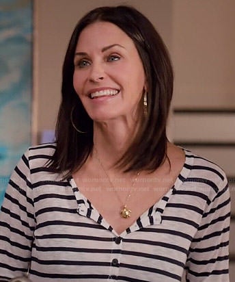 Jules's striped henley top and turtle necklace on Cougar Town