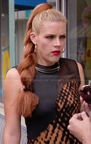 Laurie's printed dress with black panel on Cougar Town