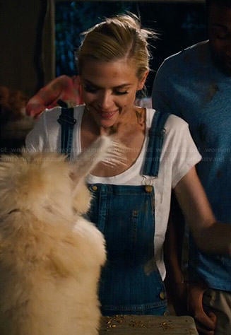 Lemon's denim overalls on Hart of Dixie