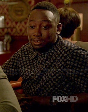 Winston's navy printed shirt on New Girl