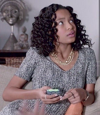 Zoey's black and white small zig zag print dress on Black-ish