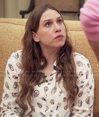 Catherine's owl print shirt on Veep