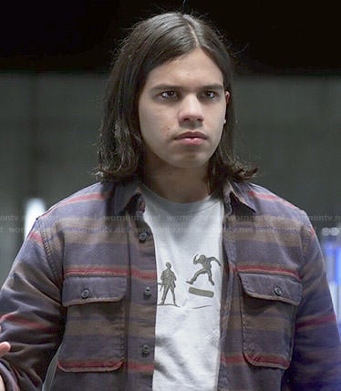 Cisco's army men t-shirt on The Flash