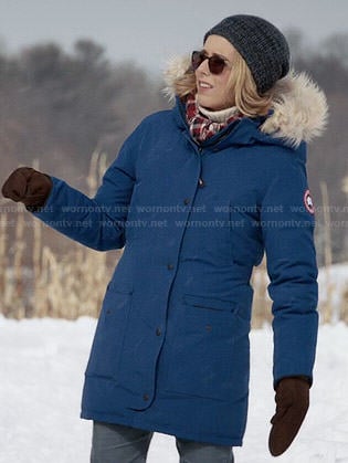Elizabeth's blue parka with fur trim hood on Madam Secretary