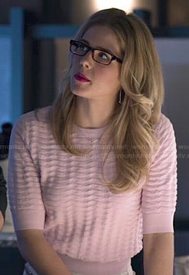 Felicity's pink textured sweater on Arrow