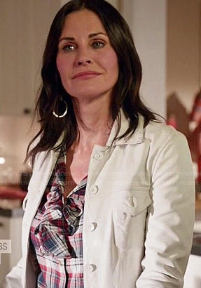 Jules's ruffled plaid top and white denim jacket on Cougar Town