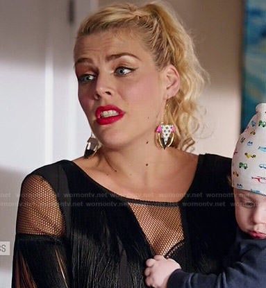 Laurie's black fringed top and eye print earrings on Cougar Town