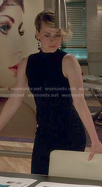 Margaux's black mock-neck dress with white side stripe on Revenge