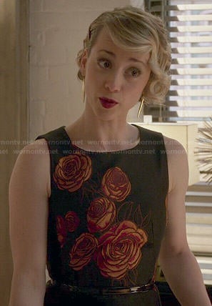 Margaux's black rose dress on Revenge