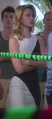 Petra's black and white colorblock dress on Jane the Virgin