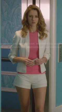 Petra's white blazer and shorts with pink top and necklace on Jane the Virgin