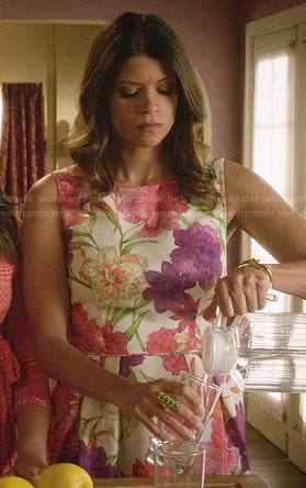Xiomara's floral dress on Jane the Virgin
