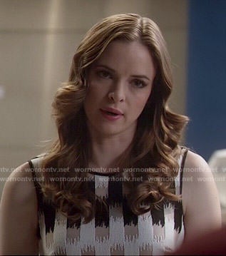 Caitlin's black, white and brown printed sleeveless top on The Flash