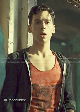 Felix's orange skull graphic tee on Orphan Black
