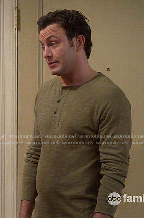 Josh's olive green henley tee on Young and Hungry