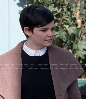 Mary's brown fur coat on Once Upon a Time