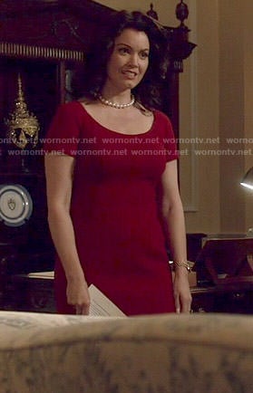 Mellie's red scoop neck sheath dress on Scandal