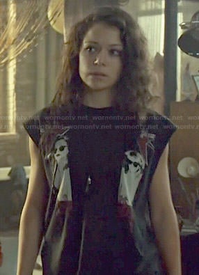 Sarah's black graphic top on Orphan Black