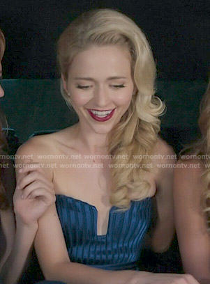 Anna's blue strapless gown on UnReal