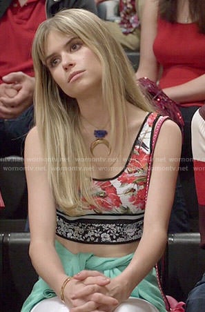 Brooke's floral crop top on Scream
