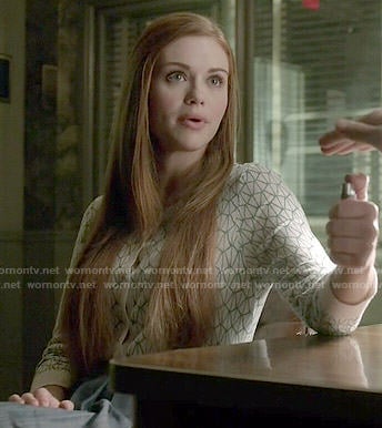 Lydia's geometric patterned cardigan and chambray skirt on Teen Wolf