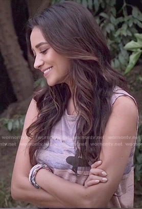 Emily's surfer graphic top on Pretty Little Liars