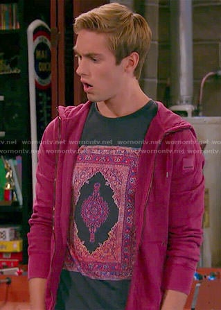 Logan's carpet graphic tee on I Didn't Do It