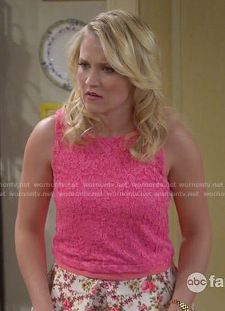 Gabi's pink lace top and floral skirt on Young and Hungry