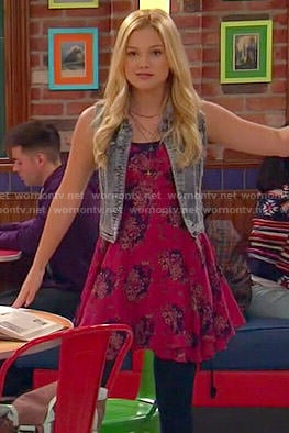 Lindy's red floral dress on I Didn't Do It