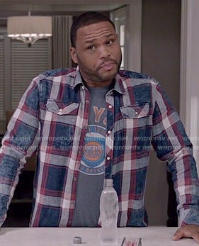 Andre's NY Knicks tee and plaid shirt on Black-ish