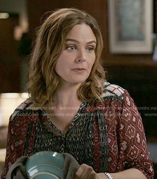 Brennan's mixed print top on Bones