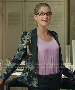 Felicity's blue floral blazer on Arrow