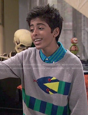 Ravi's snake sweater on Jessie