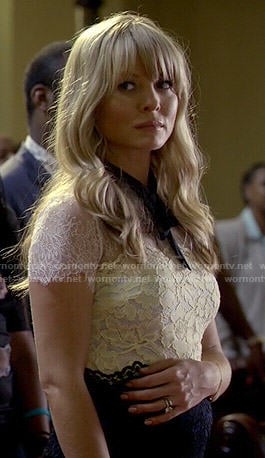 Rhonda's black, white and yellow collared lace dress on Empire