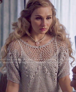 Scarlett's crochet top on Nashville