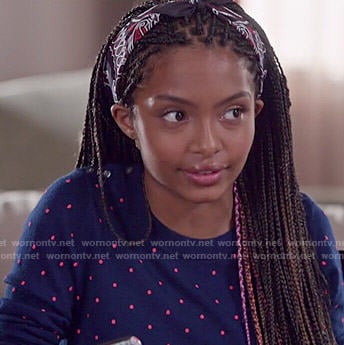Zoey's navy blue polka dot sweater on Black-ish
