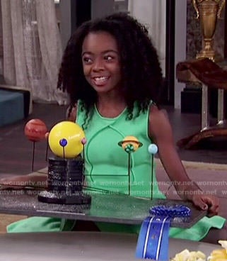 Zuri's green dress on Jessie