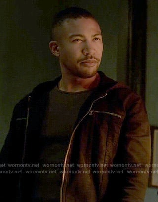 Marcel's black jacket with zip pockets on The Originals