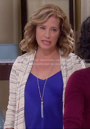 Vanessa's striped jacket on Last Man Standing