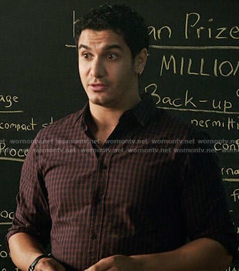 Walter's burgundy checked shirt on Scorpion