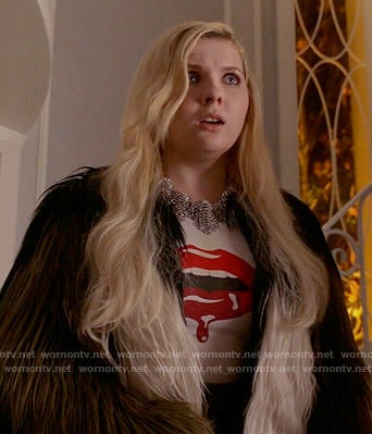 Chanel 5's lips graphic tee on Scream Queens