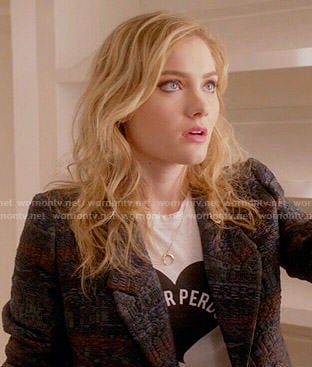 Grace's heart graphic tee on Scream Queens