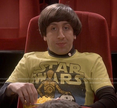 Howard's yellow Star Wars C3PO and R2D2 t-shirt on The Big Bang Theory