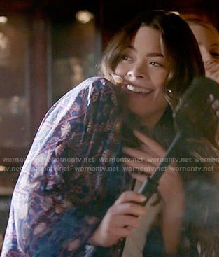 Nora's purple printed kimono on The Vampire Diaries