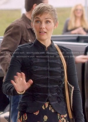 Scarlett's black embroidered jacket on Nashville
